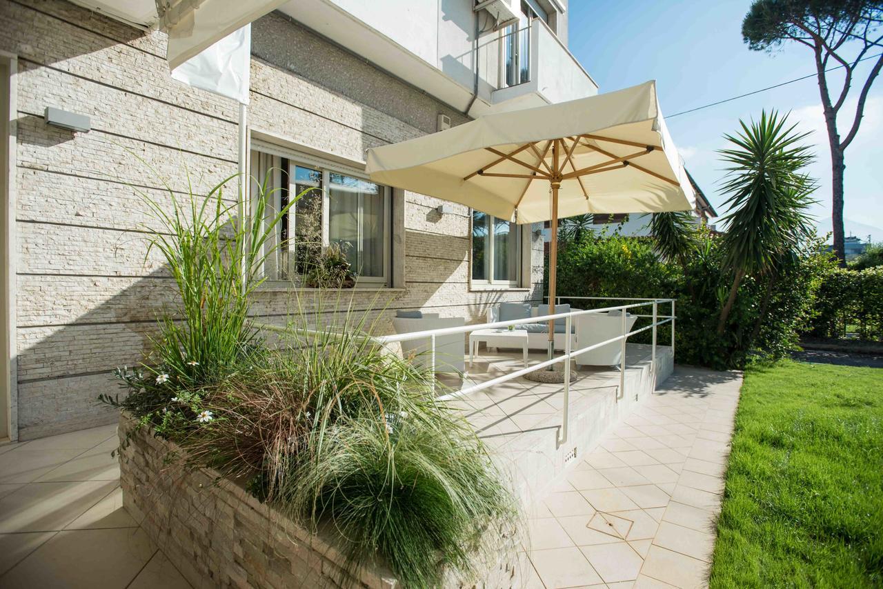 Hotel Crystal Marina di Pietrasanta Eksteriør bilde