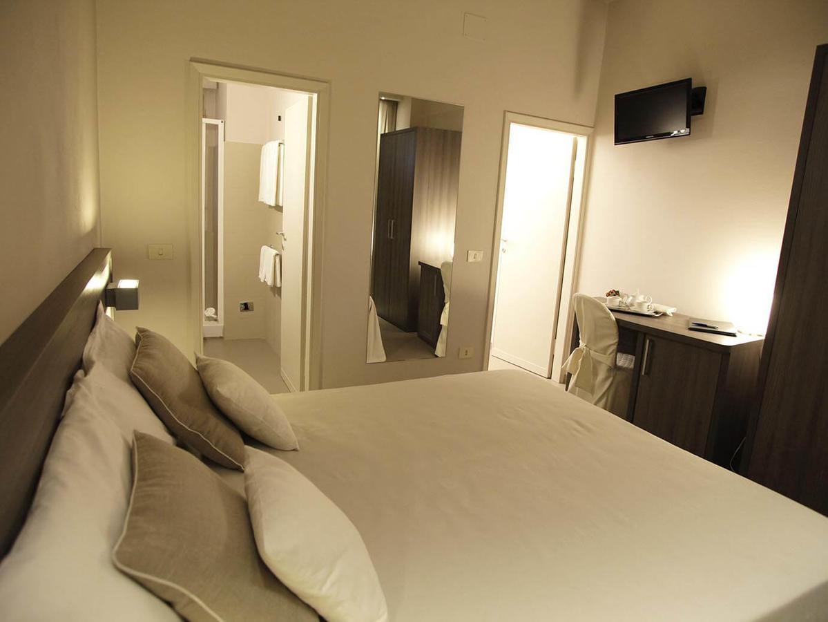 Hotel Crystal Marina di Pietrasanta Eksteriør bilde