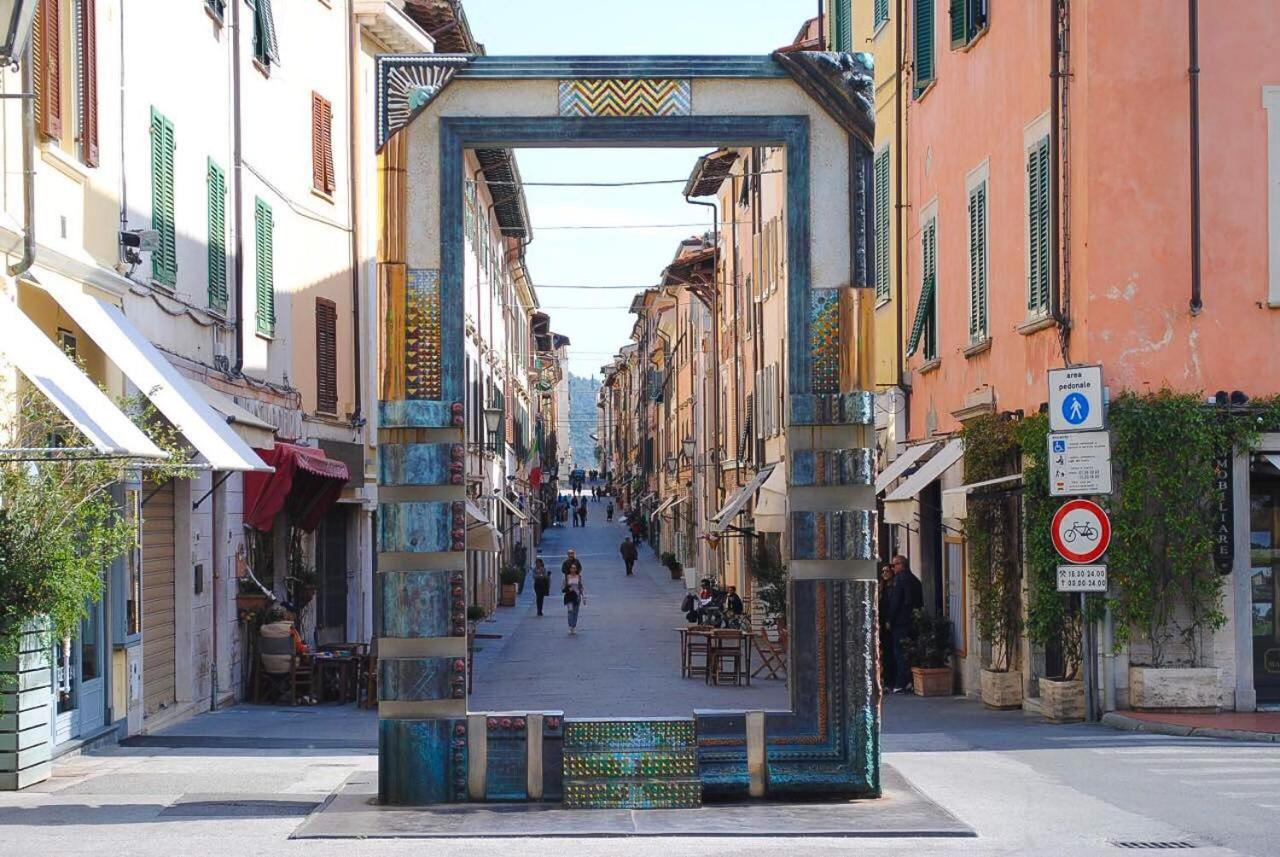 Hotel Crystal Marina di Pietrasanta Eksteriør bilde